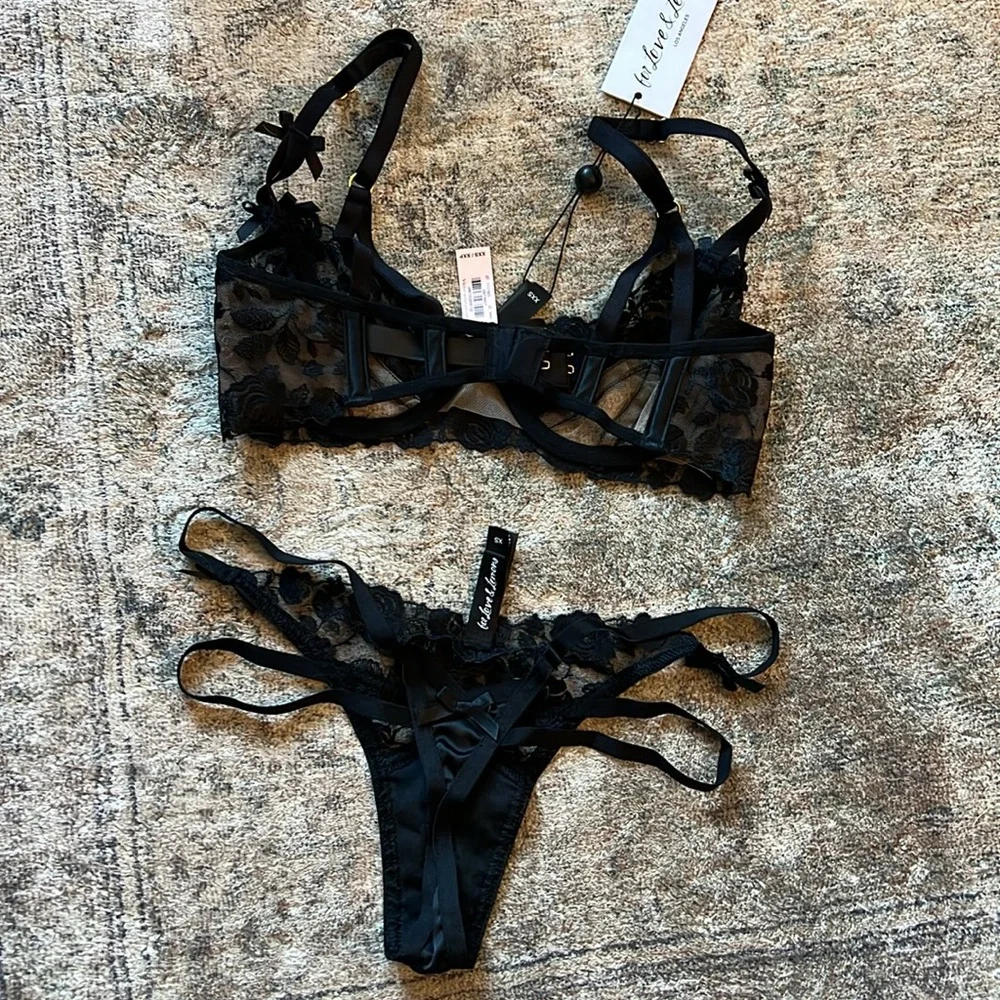 NWT for love & lemons black rose petal lace bra & thong set - Picture 9 of 11